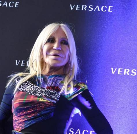 dönerteller versace bedeutung|Mode : Exzesse und Erfolge: Donatella Versace wird 65.